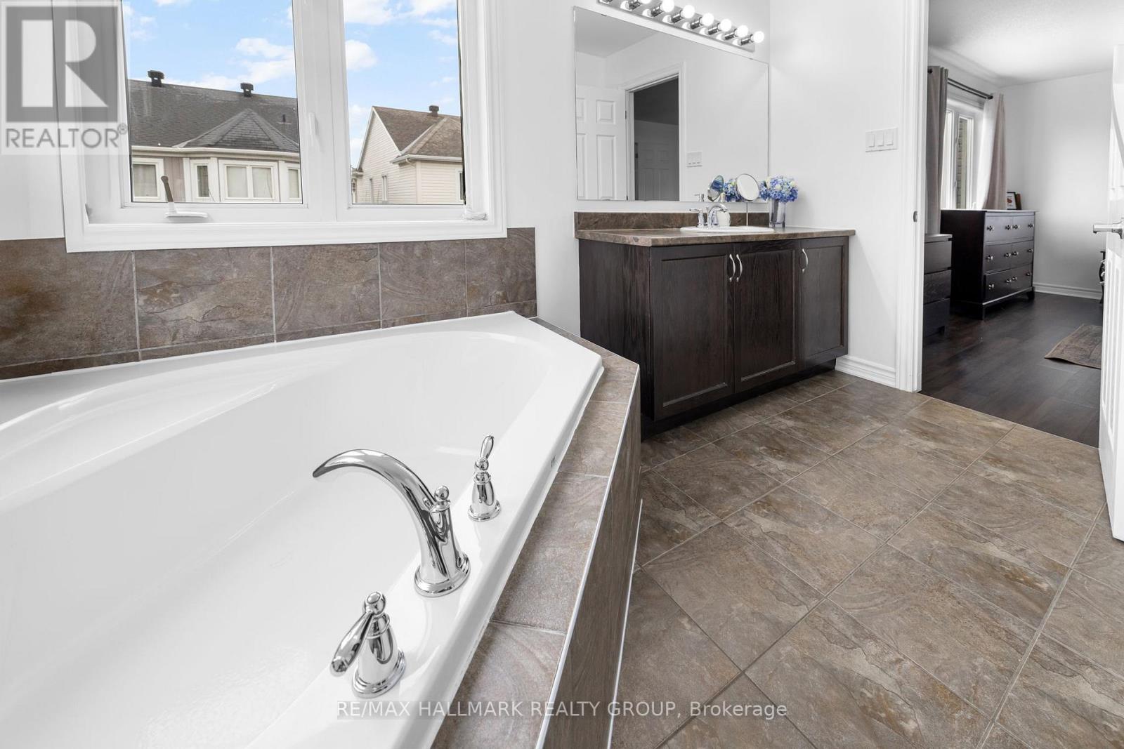 529 Dundonald Drive, Ottawa, Ontario  K2J 5X1 - Photo 23 - X13004634