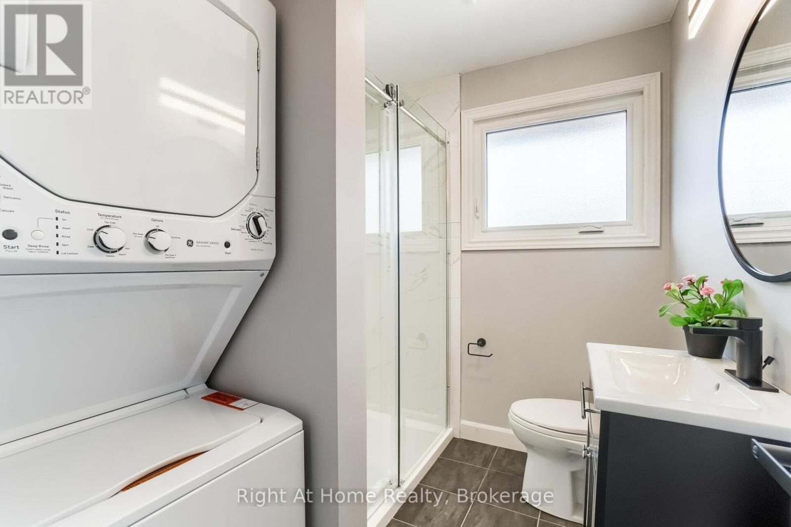 Upper Level - 69 Heather Road, Hamilton, Ontario  L8K 3V9 - Photo 14 - X13004630