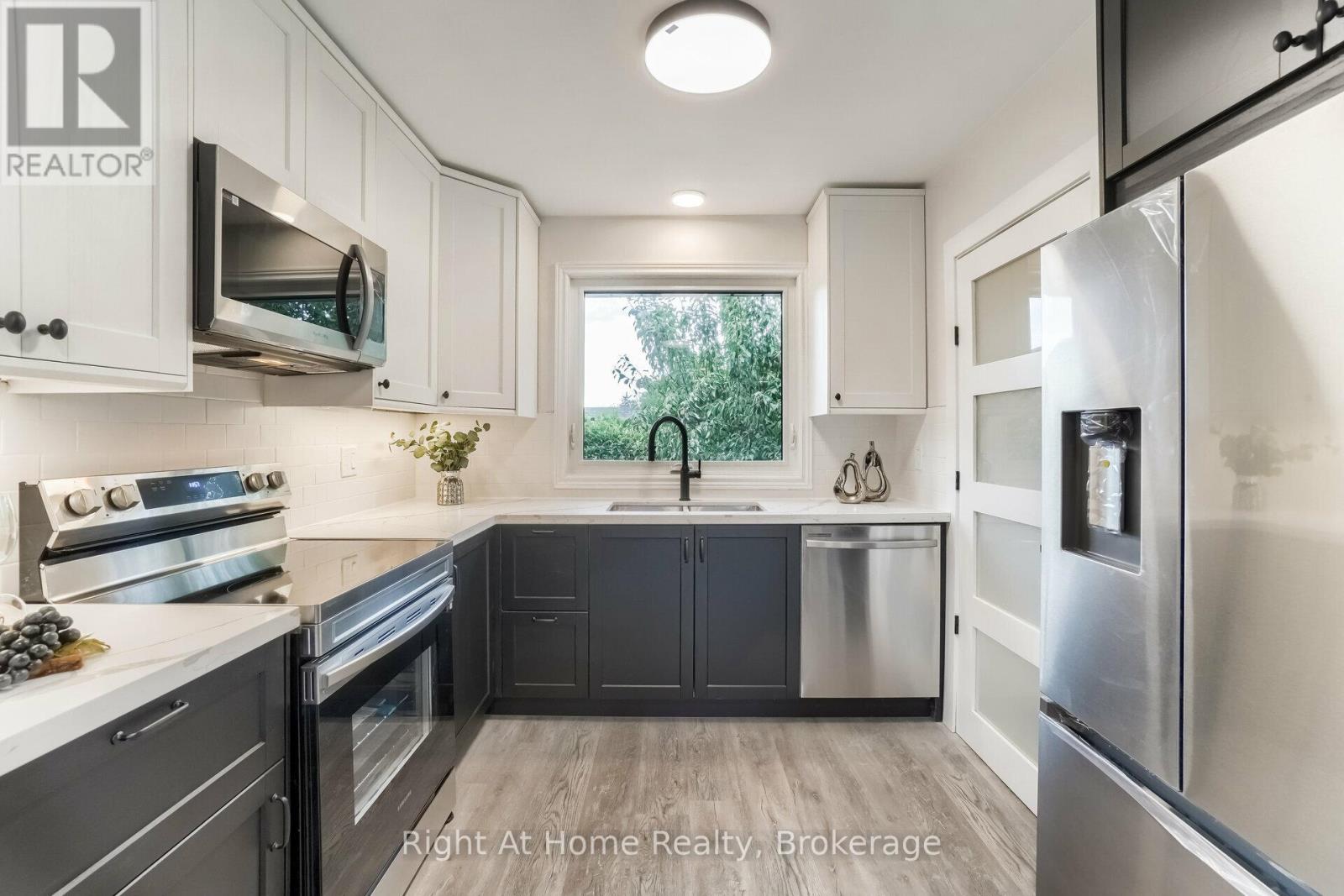 Upper Level - 69 Heather Road, Hamilton, Ontario  L8K 3V9 - Photo 8 - X13004630