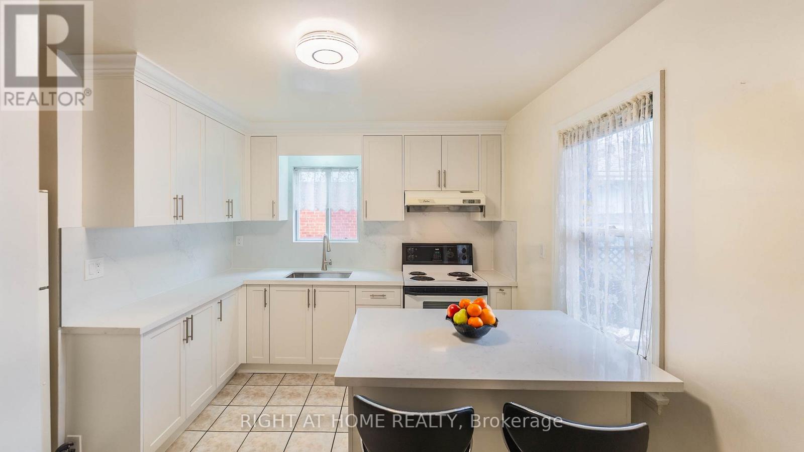 82 Tower Drive, Toronto, Ontario  M1R 3P2 - Photo 10 - E12907172