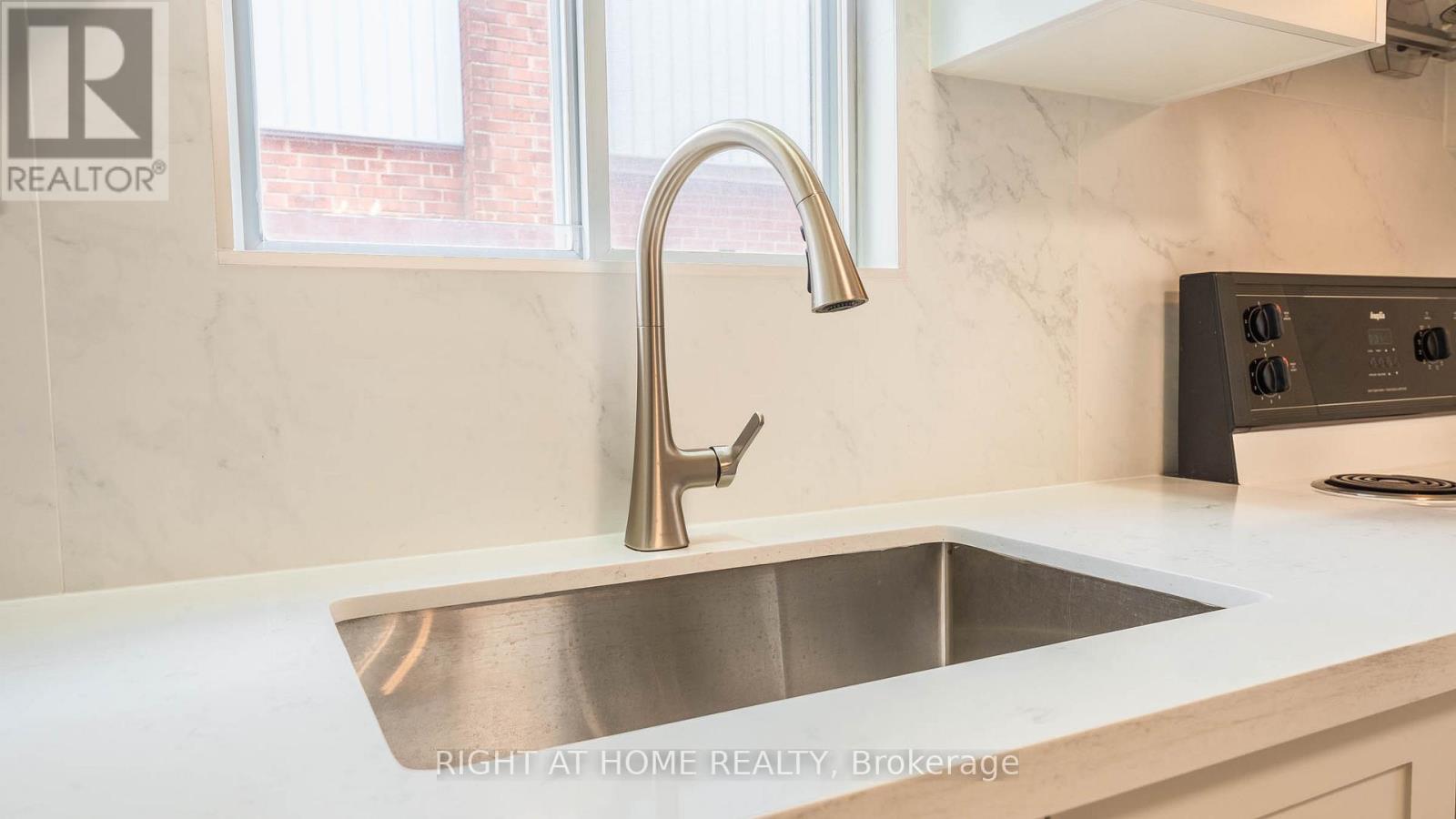 82 Tower Drive, Toronto, Ontario  M1R 3P2 - Photo 13 - E12907172