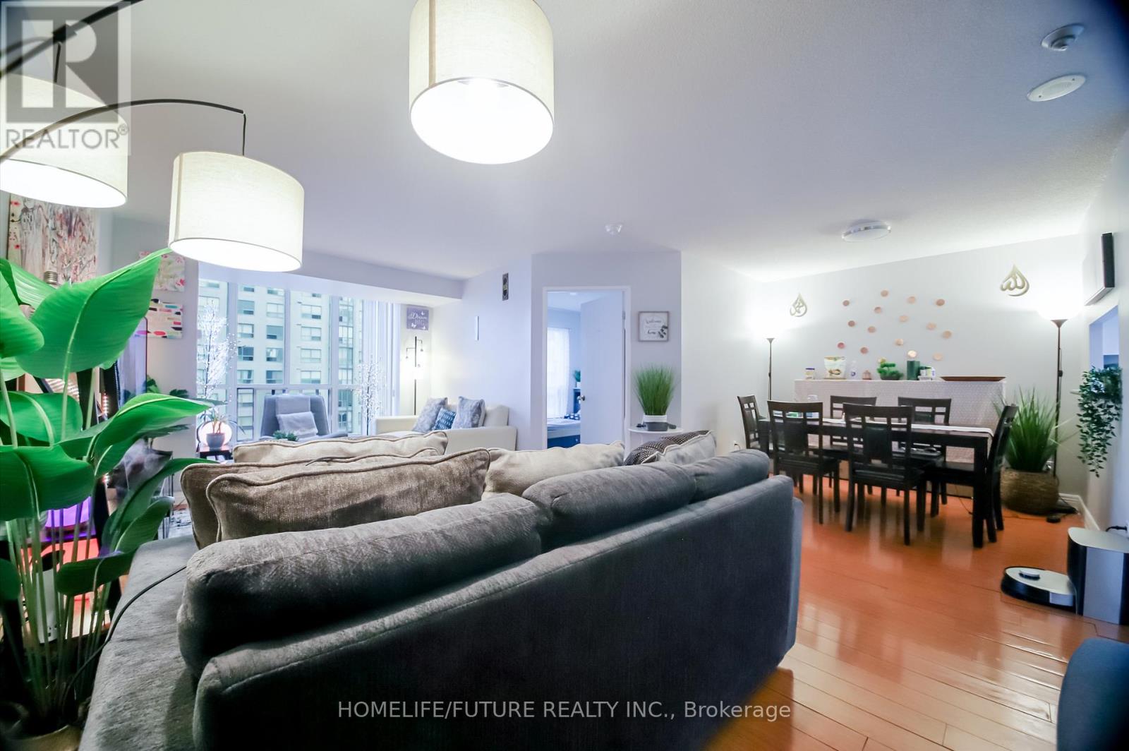 816 - 2550 Lawrence Avenue E, Toronto, Ontario  M1P 4Z3 - Photo 24 - E13004598