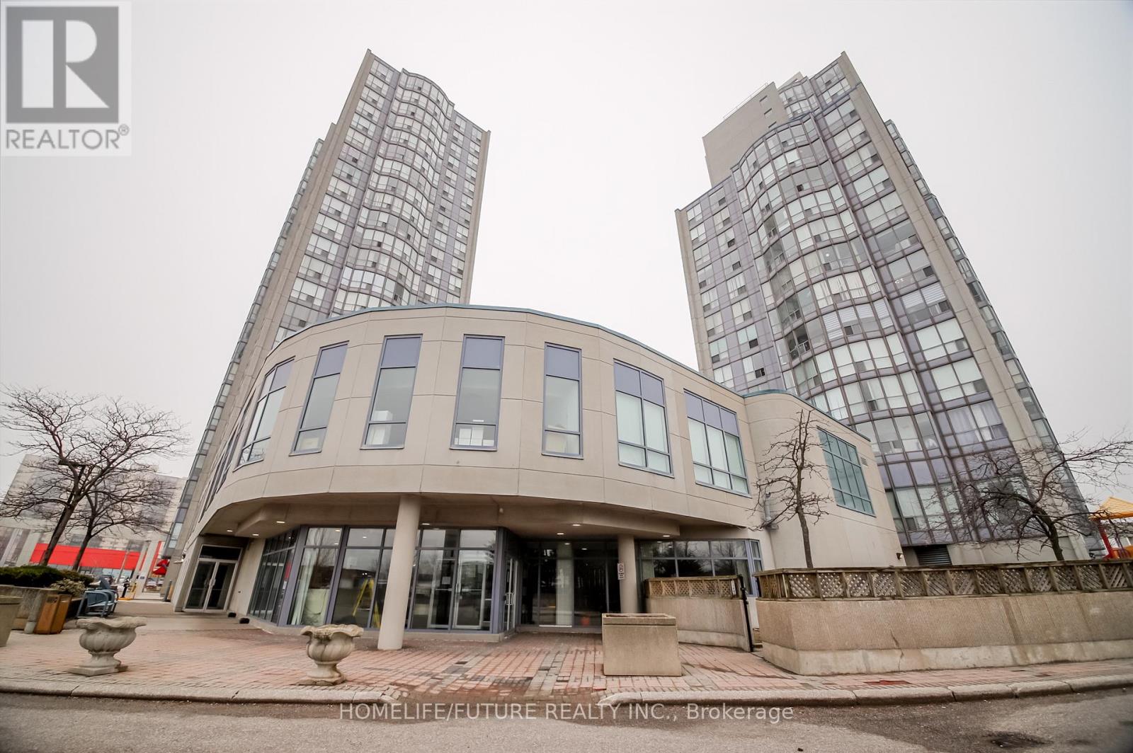 816 - 2550 Lawrence Avenue E, Toronto, Ontario  M1P 4Z3 - Photo 5 - E13004598