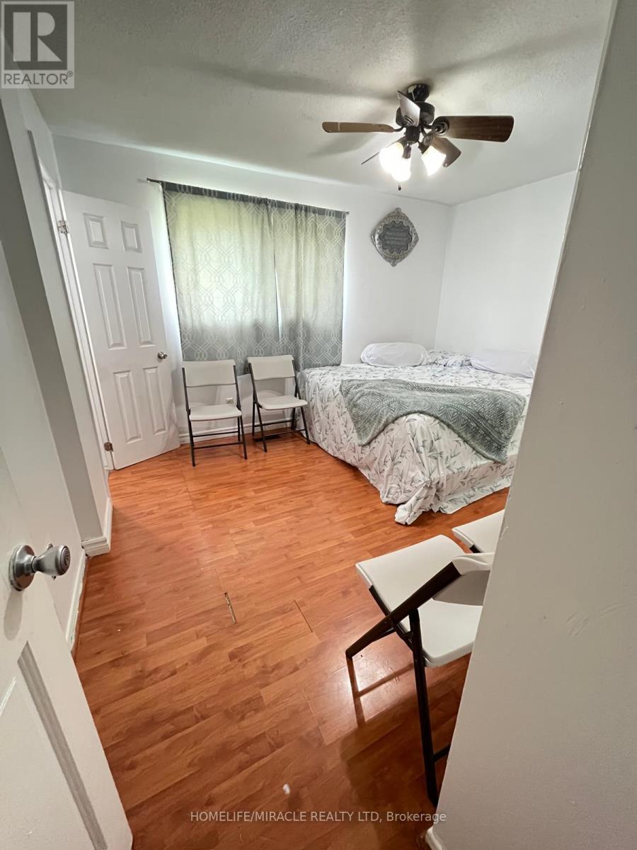 78 Crittenden Square, Toronto, Ontario  M1B 1V1 - Photo 3 - E13004664