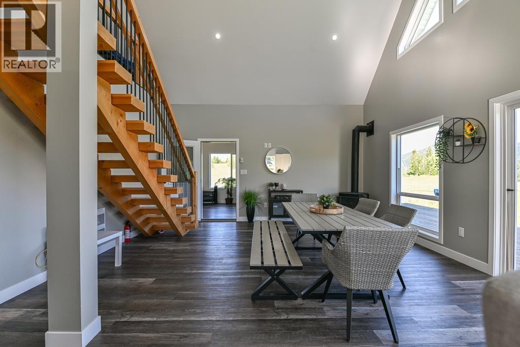 3963 Canimview Drive, 100 Mile House, British Columbia  V0K 1J0 - Photo 34 - R3111845