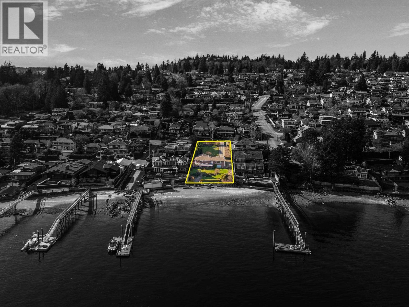 450 Beachview Drive, North Vancouver, British Columbia  V7G 1P7 - Photo 5 - R3095122