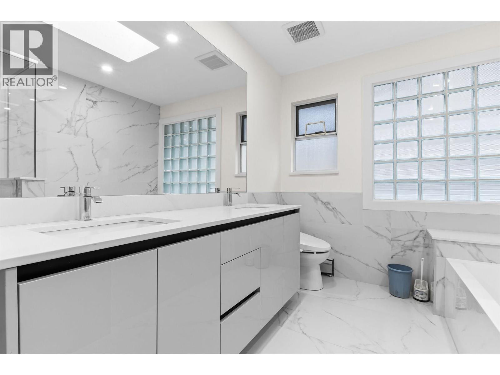 7728 Mary Avenue, Burnaby, British Columbia  V3N 3G8 - Photo 22 - R3112078