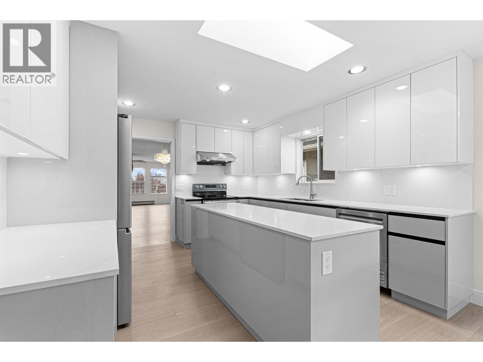 7728 Mary Avenue, Burnaby, British Columbia  V3N 3G8 - Photo 13 - R3112078