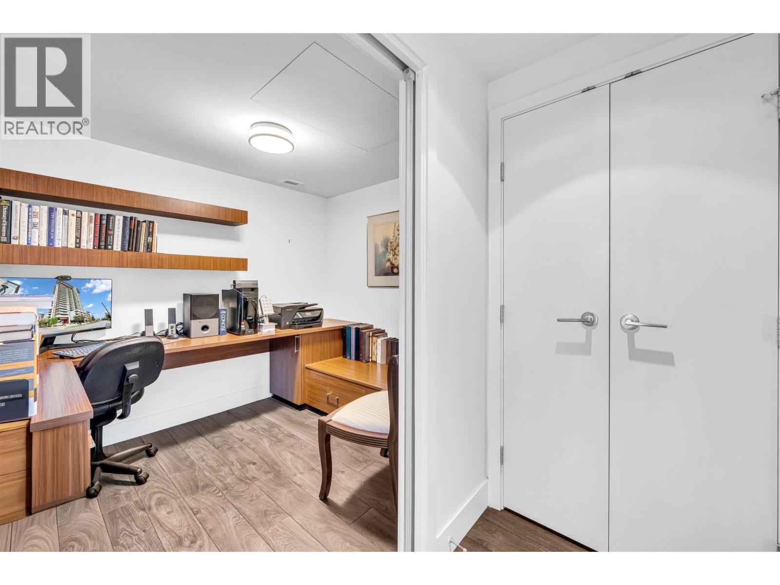 2107 1550 Fern Street, North Vancouver, British Columbia  V7J 2L6 - Photo 18 - R3112103