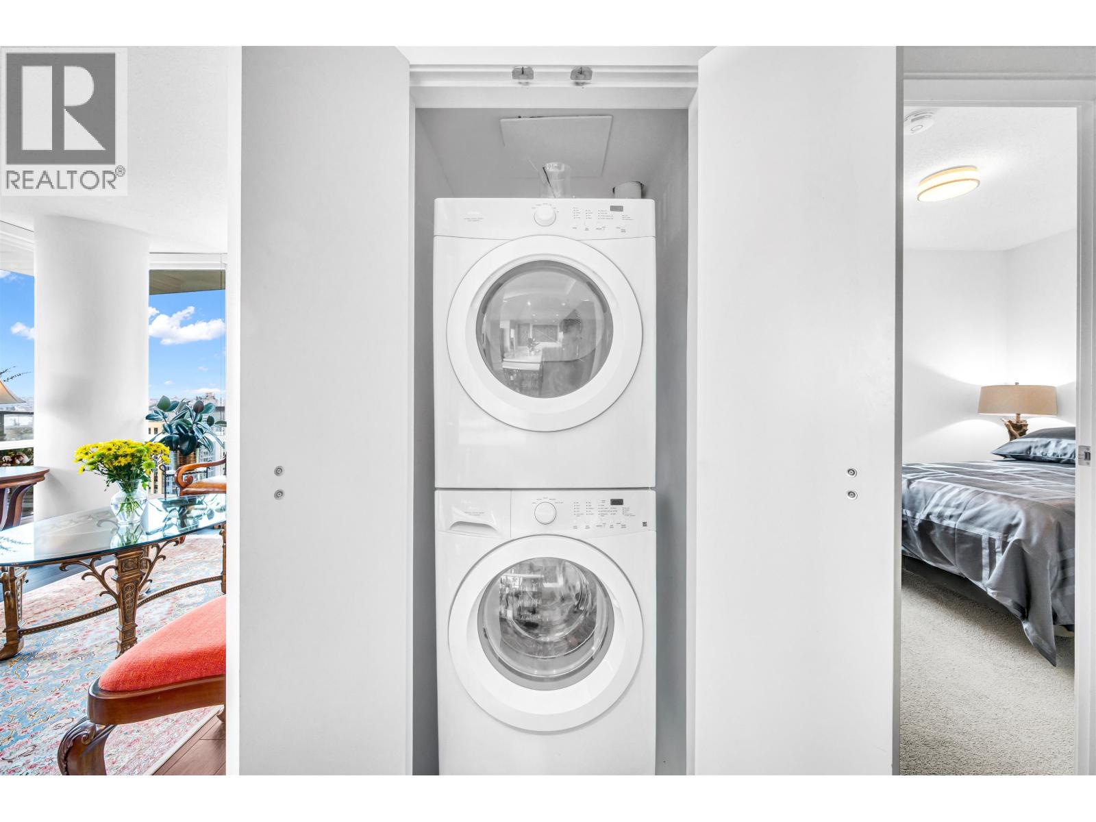 2107 1550 Fern Street, North Vancouver, British Columbia  V7J 2L6 - Photo 26 - R3112103