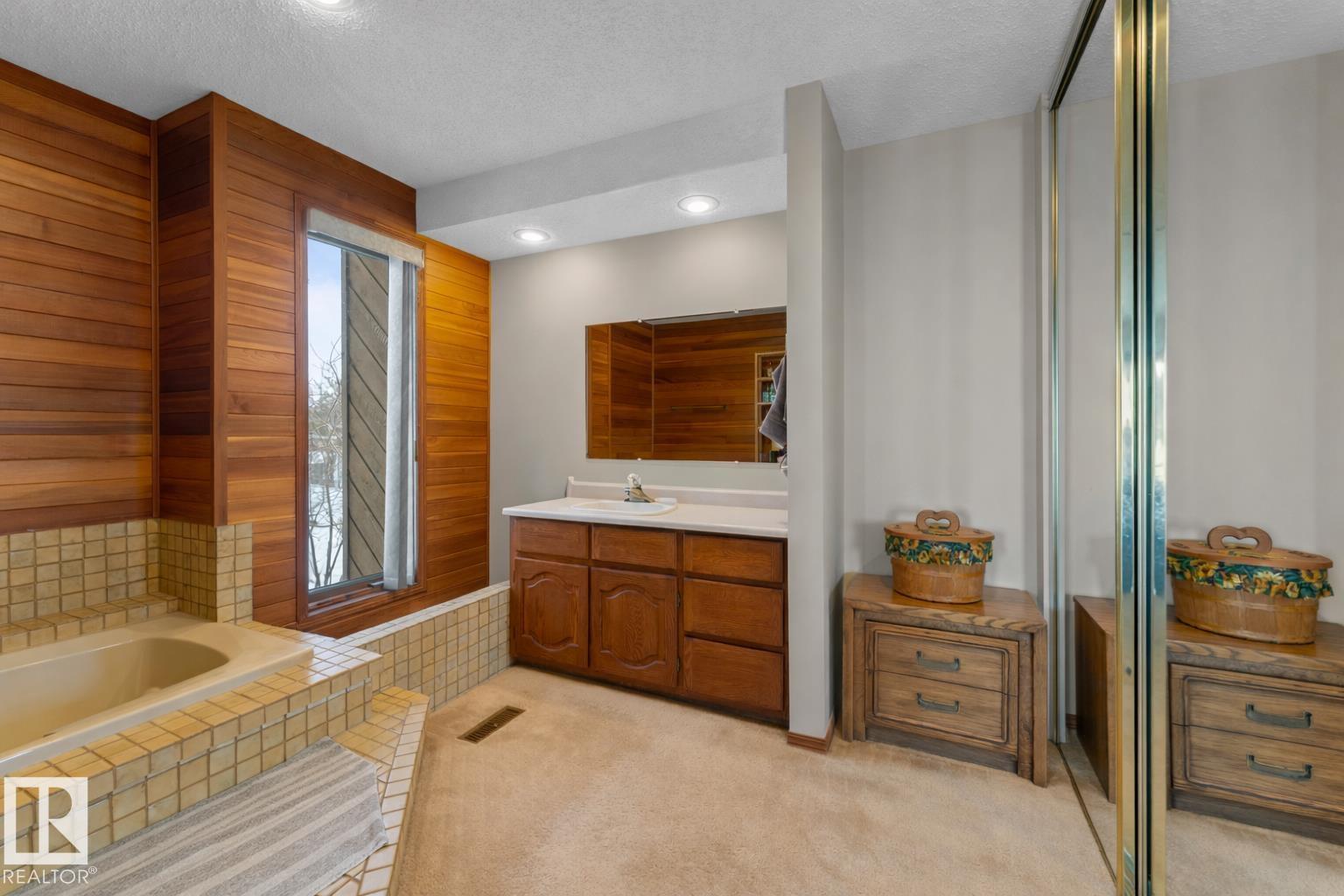 311 Lakeshore Dr, Cold Lake, Alberta  T9M 1A3 - Photo 15 - E4482472