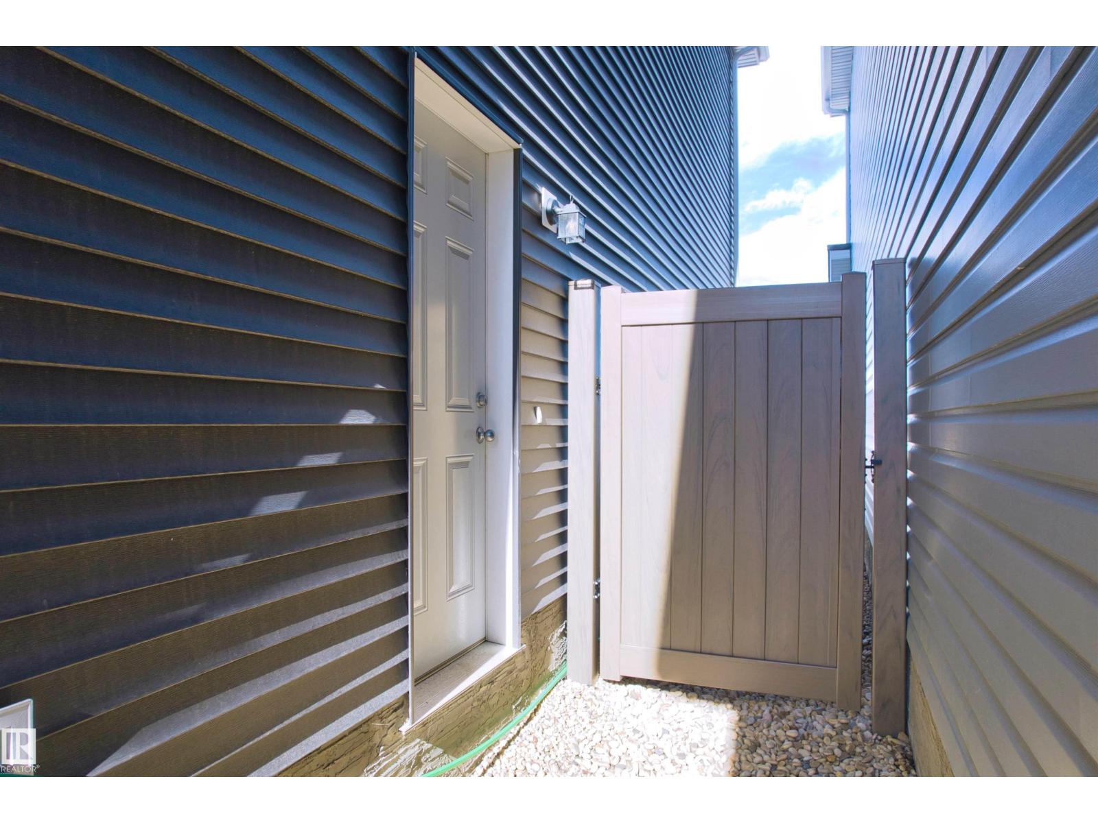 15634 18 Av Sw, Edmonton, Alberta  T6W 5C2 - Photo 29 - E4482474