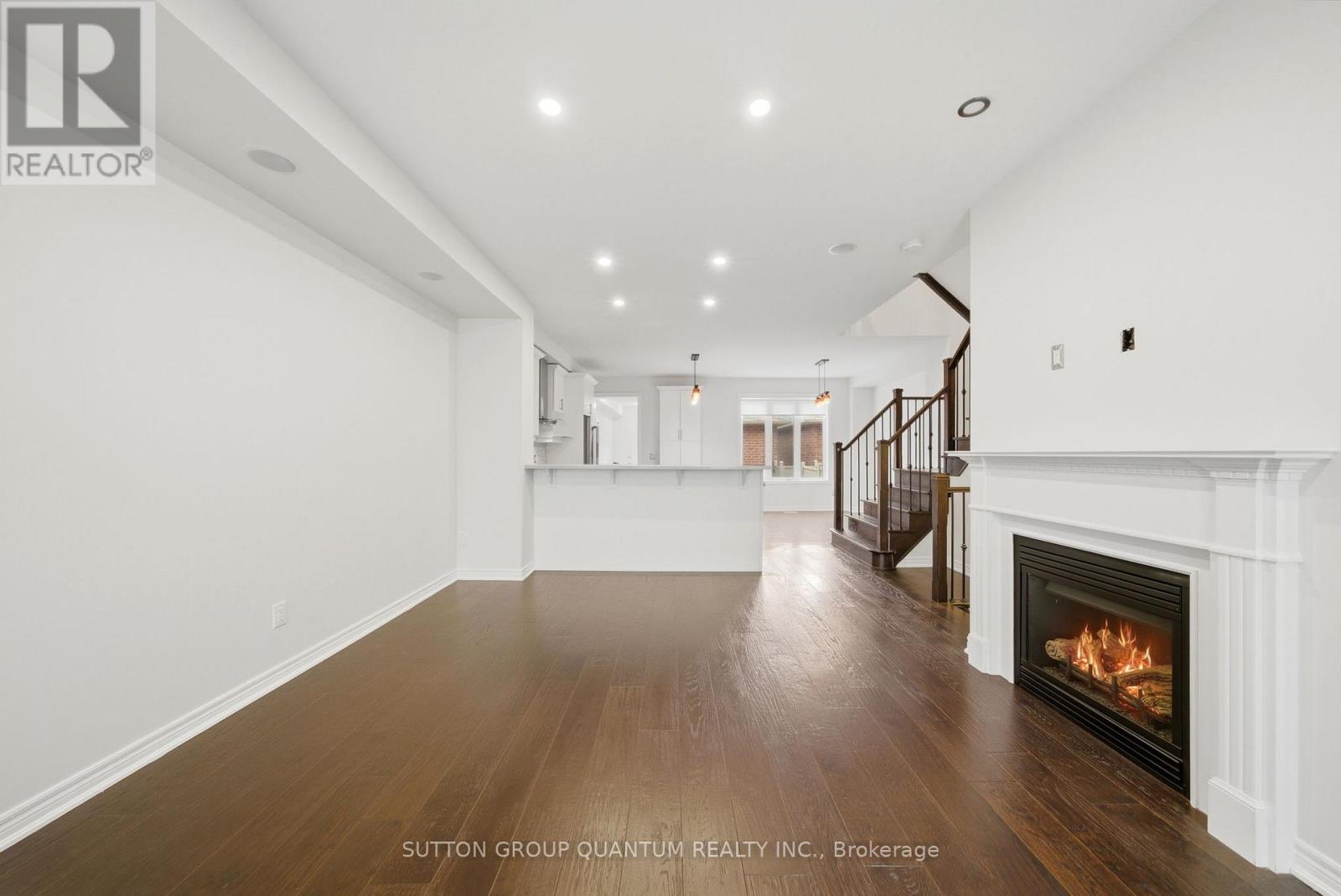 3073 Neyagawa Boulevard, Oakville, Ontario  L6M 4L7 - Photo 3 - W13004606