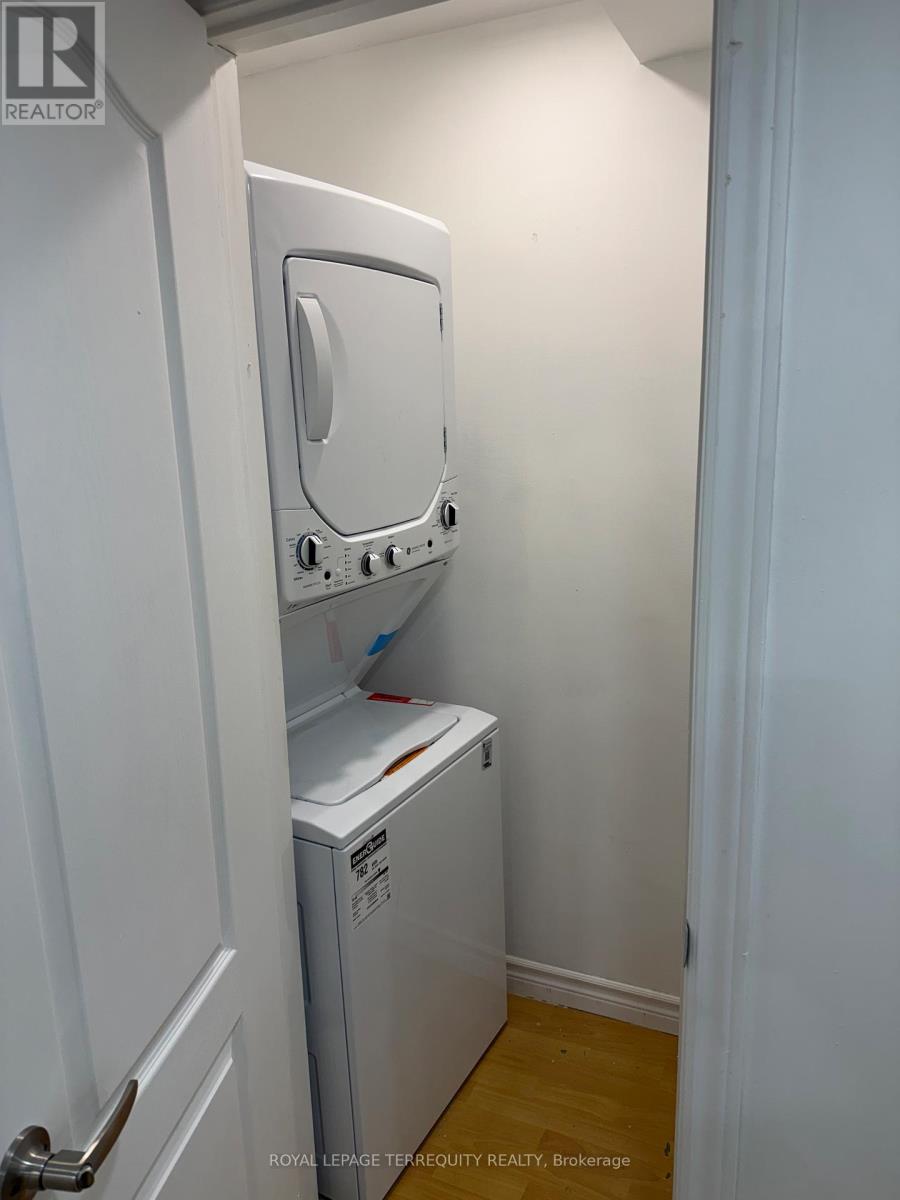 Basement - 520 Matisse Place, Mississauga, Ontario  L5W 1M3 - Photo 5 - W13004612