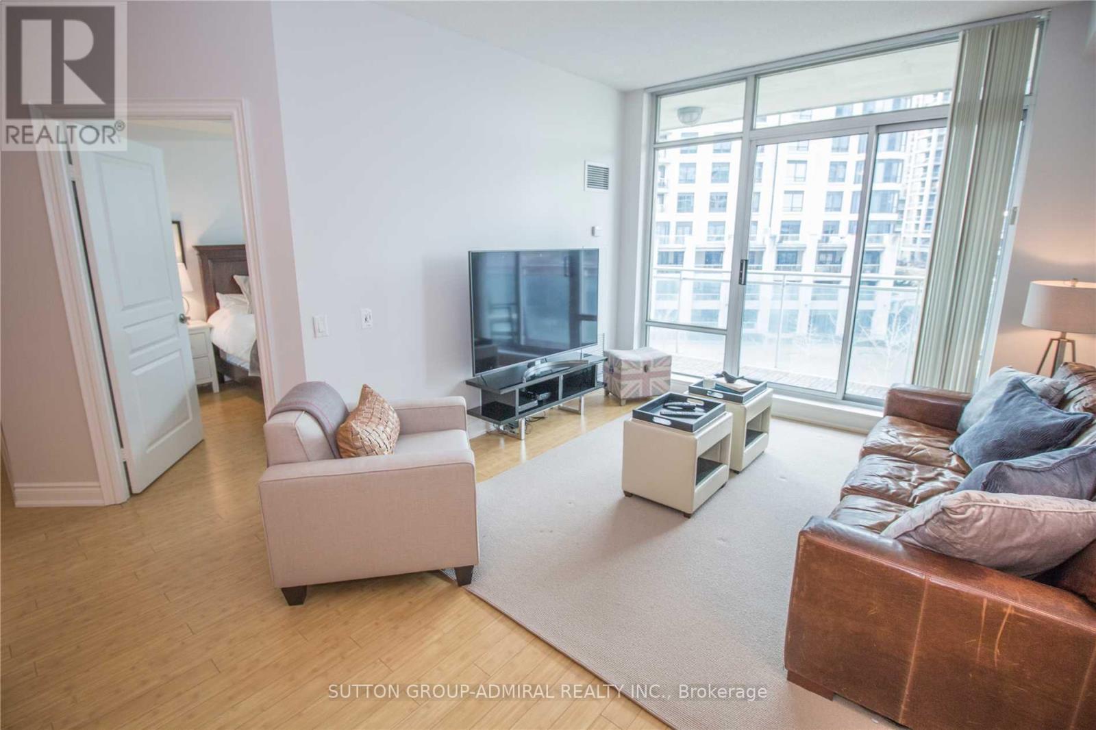 410 - 5 Marine Parade Drive, Toronto, Ontario  M8V 4B4 - Photo 3 - W13004616