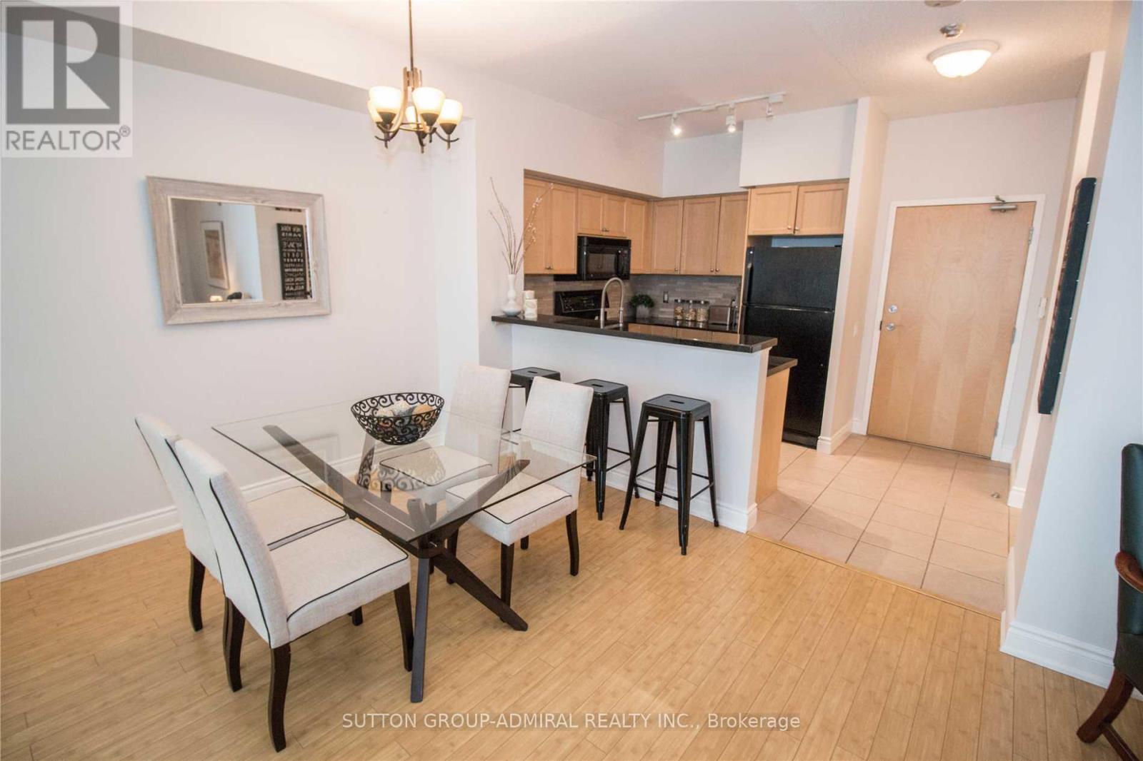 410 - 5 Marine Parade Drive, Toronto, Ontario  M8V 4B4 - Photo 4 - W13004616