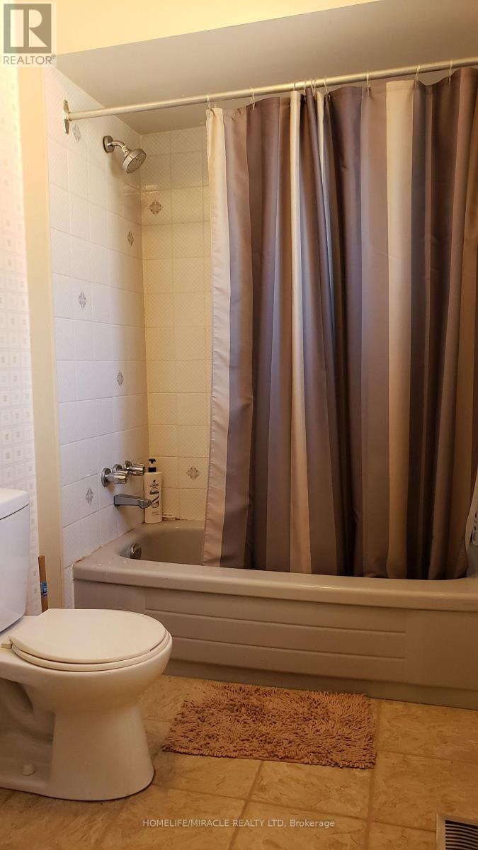 487 Wallenberg Crescent, Mississauga, Ontario  L5B 3M2 - Photo 17 - W13004622