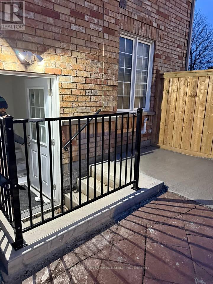 56 FLORETTE PLACE, Brampton, Ontario