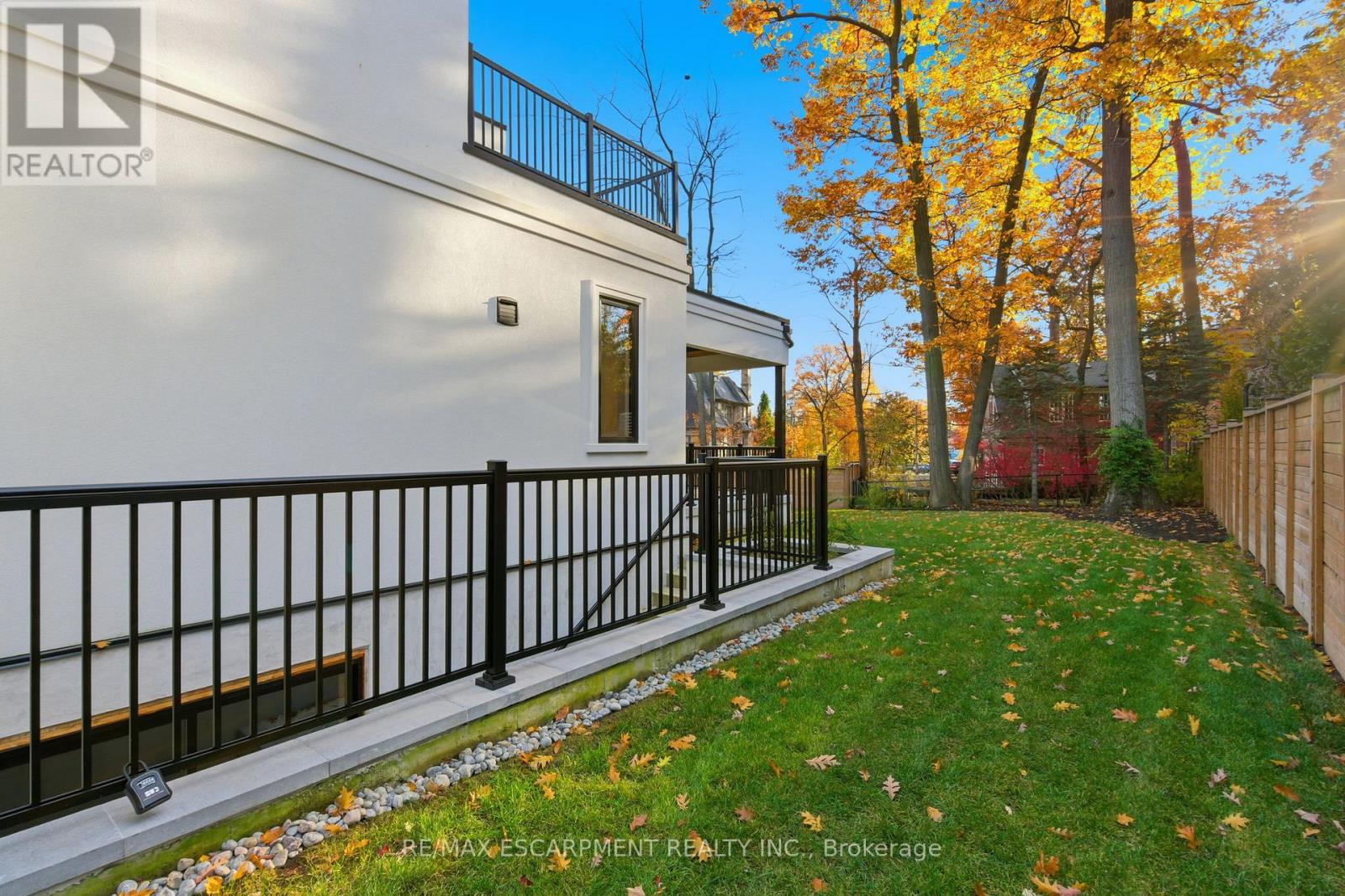 1380 Birchwood Heights Drive, Mississauga, Ontario  L5G 2Y2 - Photo 45 - W13004658