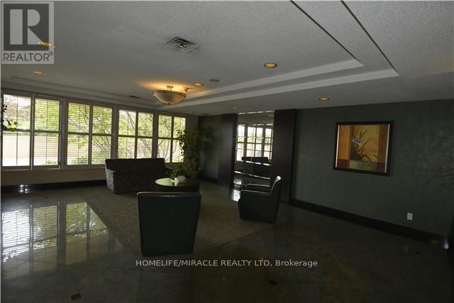 313 - 155 Hillcrest Avenue, Mississauga, Ontario  L5B 4B1 - Photo 8 - W13004660