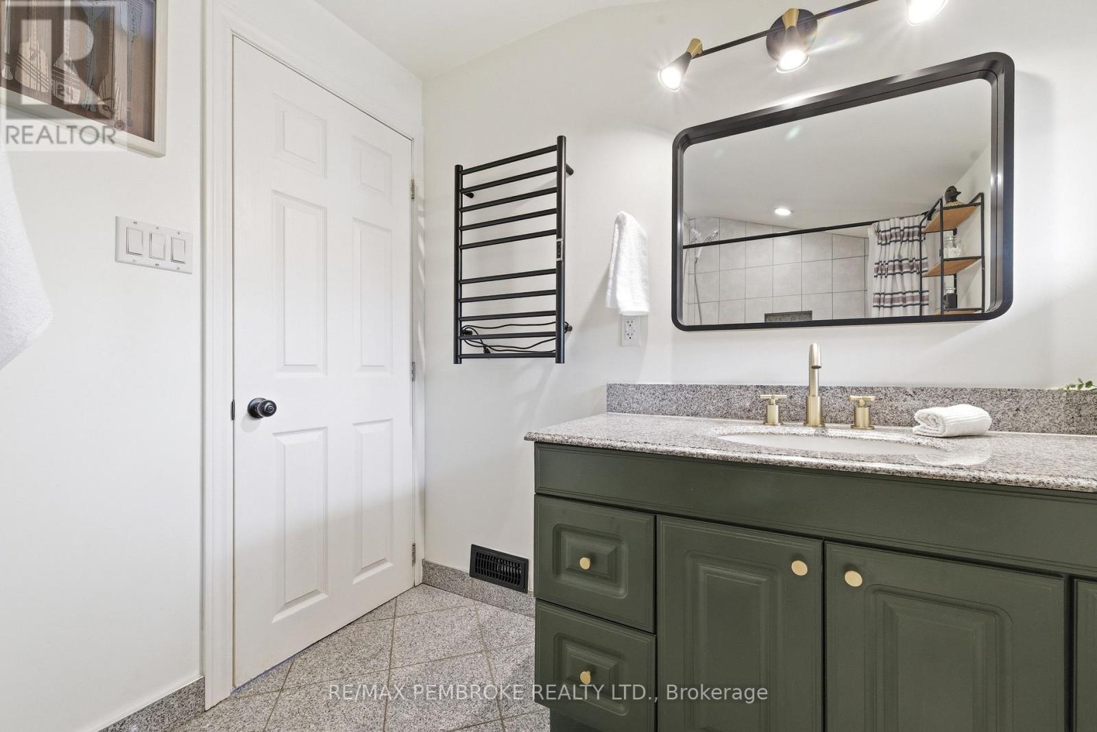 98 Birch Street, Deep River, Ontario K0J 1P0 - Photo 33 - X12999888