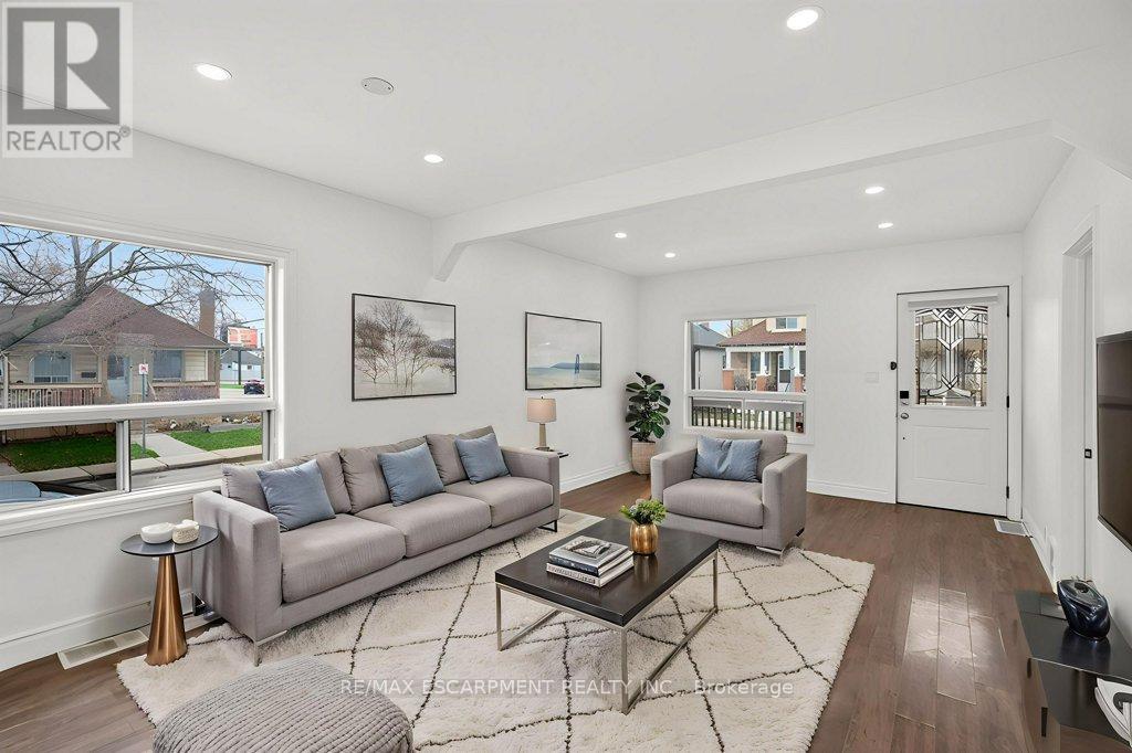 299 Britannia Avenue, Hamilton, Ontario  L8H 1Y2 - Photo 10 - X13004596