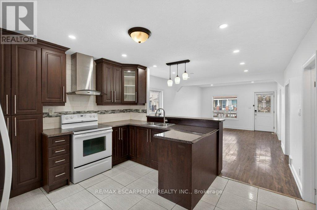 299 Britannia Avenue, Hamilton, Ontario  L8H 1Y2 - Photo 16 - X13004596