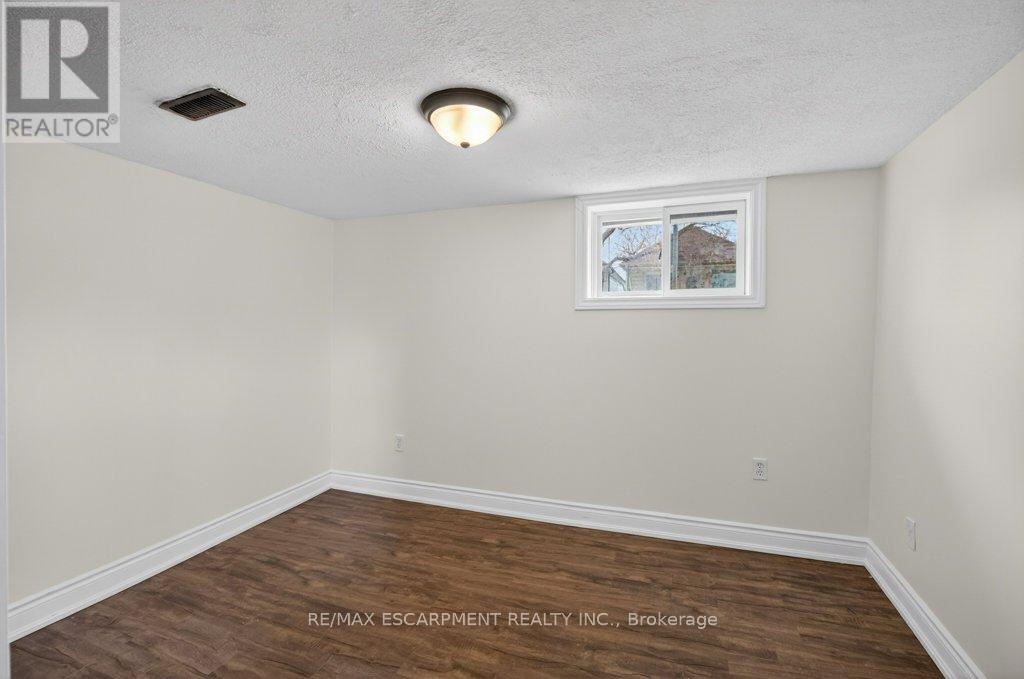 299 Britannia Avenue, Hamilton, Ontario  L8H 1Y2 - Photo 34 - X13004596