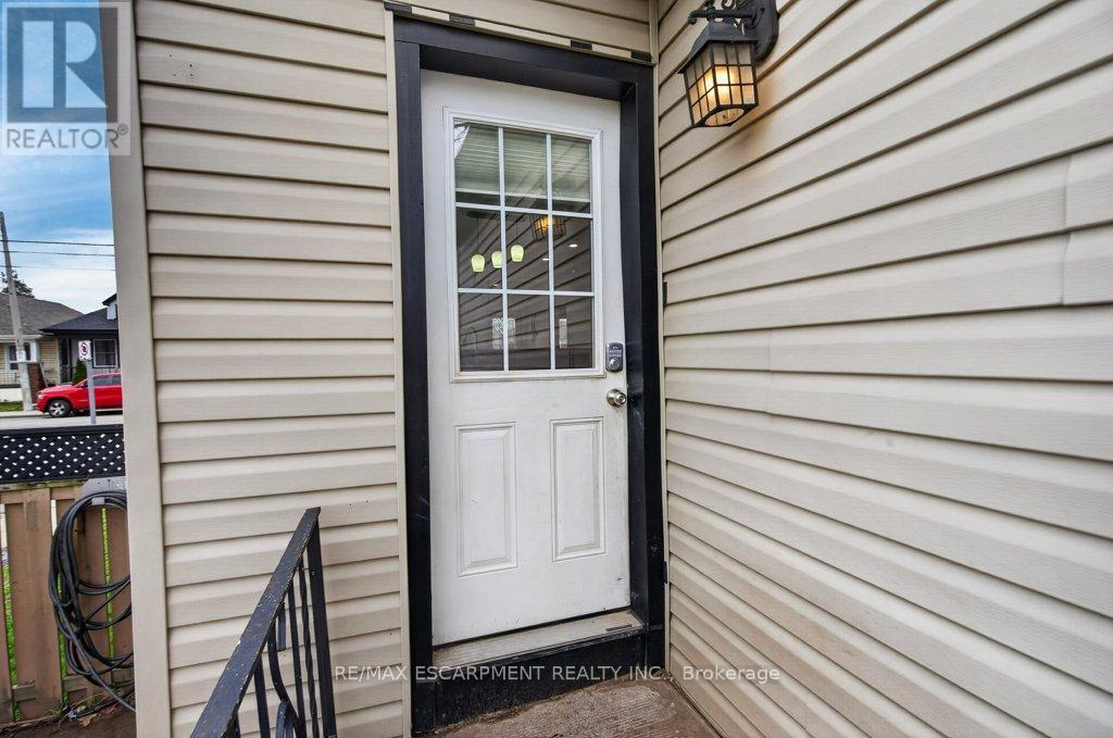 299 Britannia Avenue, Hamilton, Ontario  L8H 1Y2 - Photo 39 - X13004596