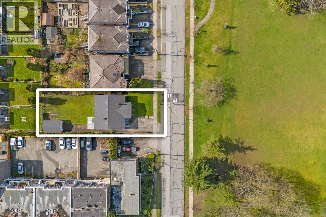 2880 Oxford Street, Vancouver, British Columbia  V5K 1N6 - Photo 35 - R3112122