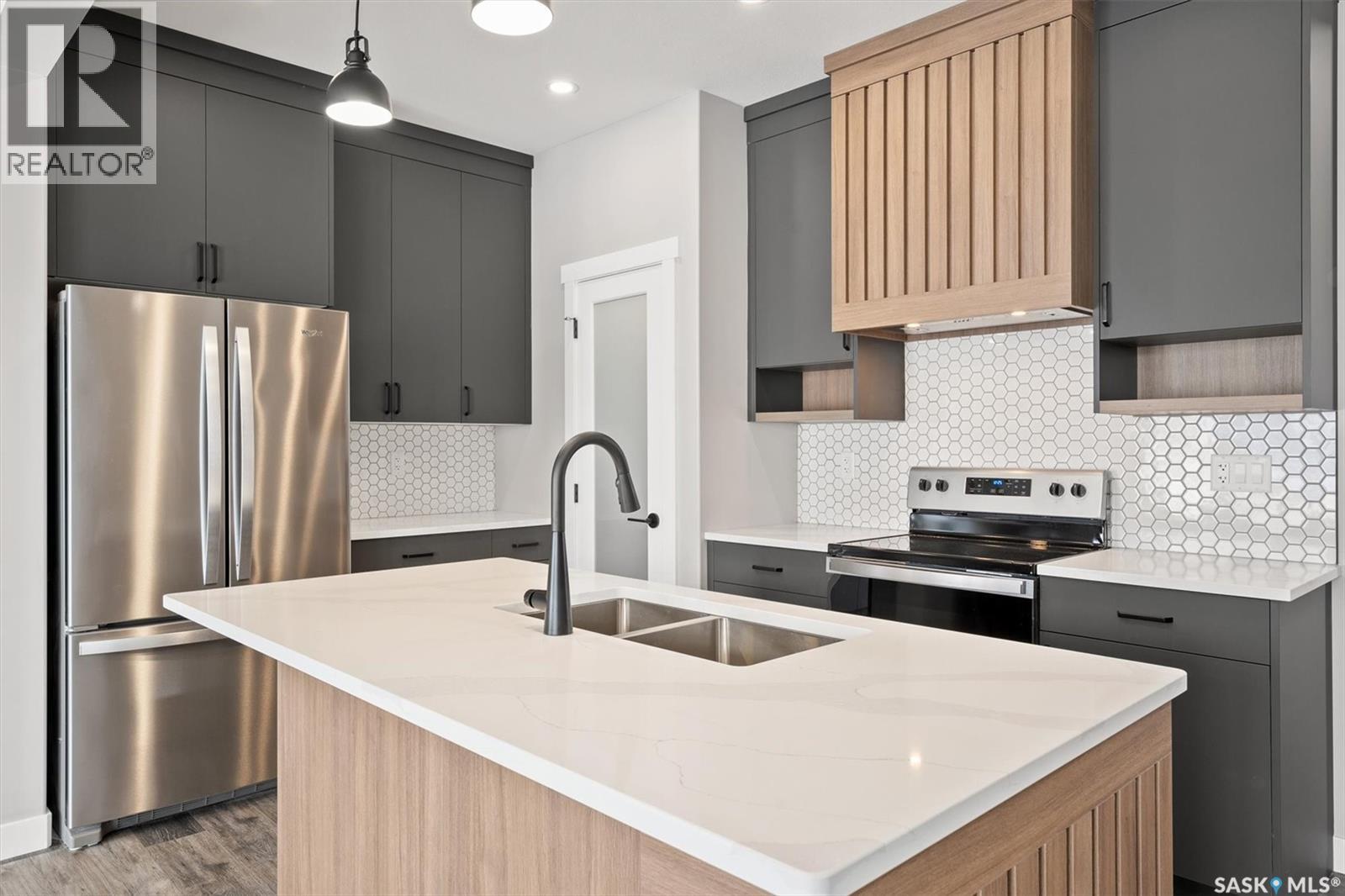 427 Yuel Crescent, Saskatoon, Saskatchewan  S7W 1N5 - Photo 3 - SK033044