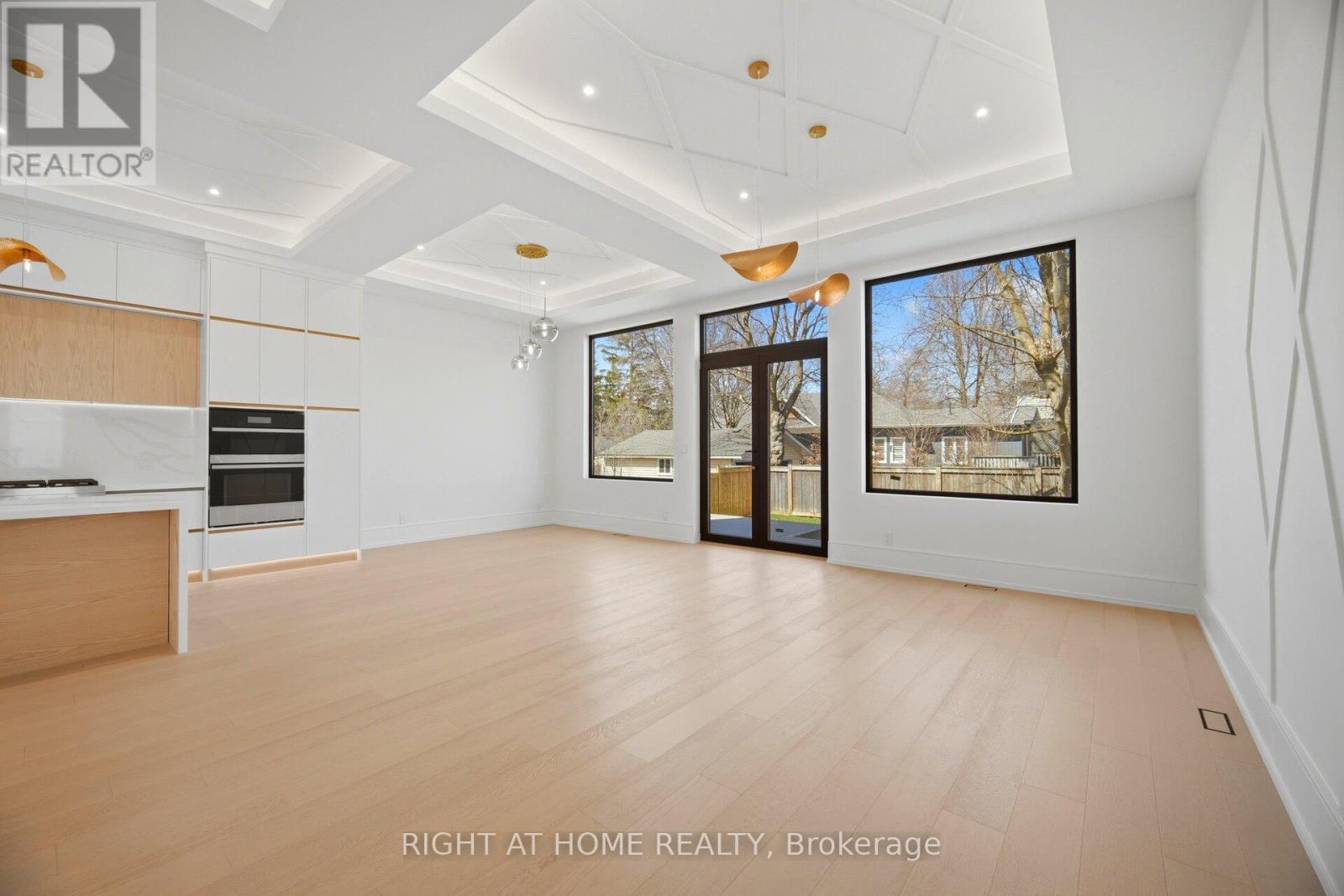 84 Mosley Street, Aurora, Ontario  L4G 1H1 - Photo 20 - N13002254