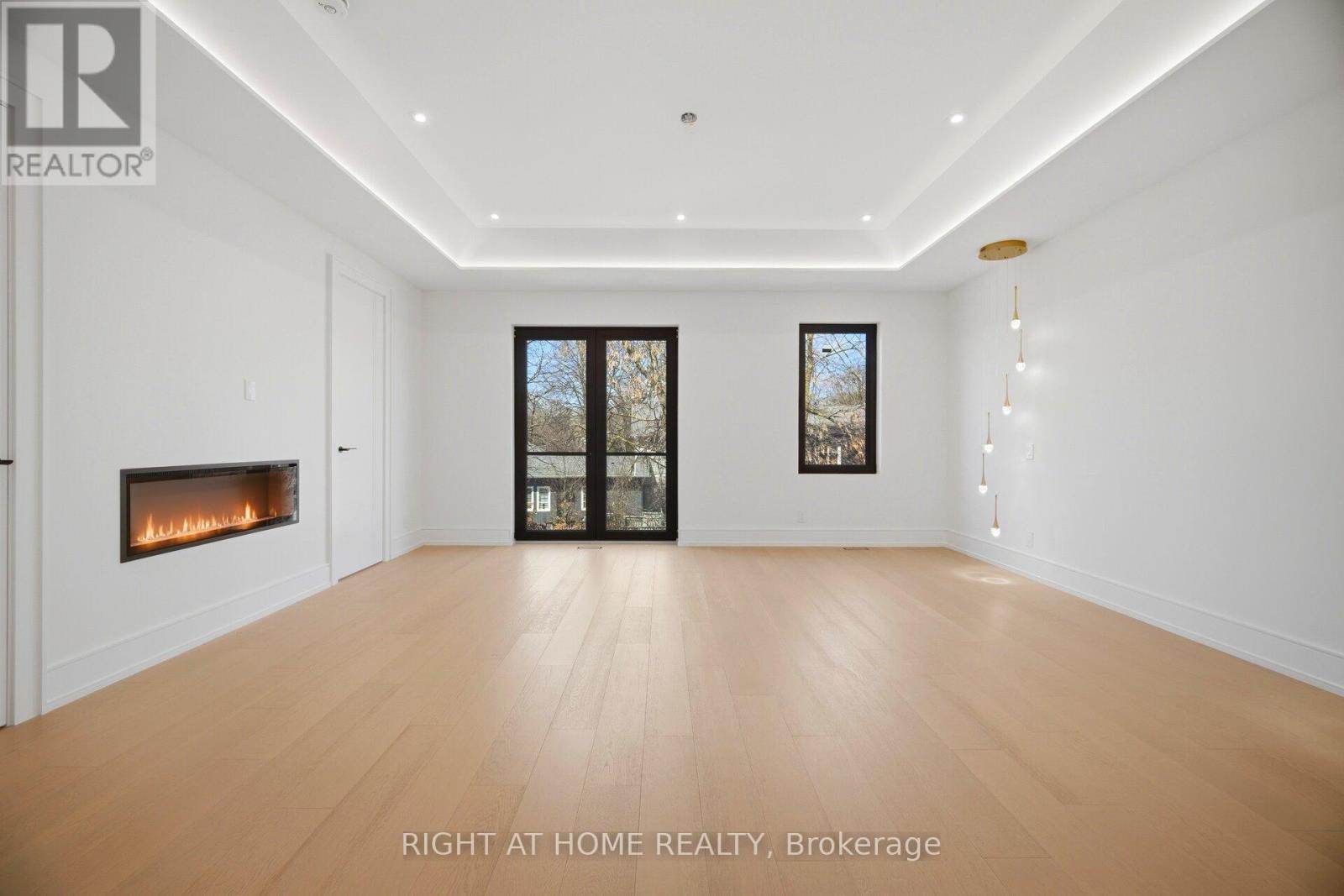 84 Mosley Street, Aurora, Ontario  L4G 1H1 - Photo 28 - N13002254