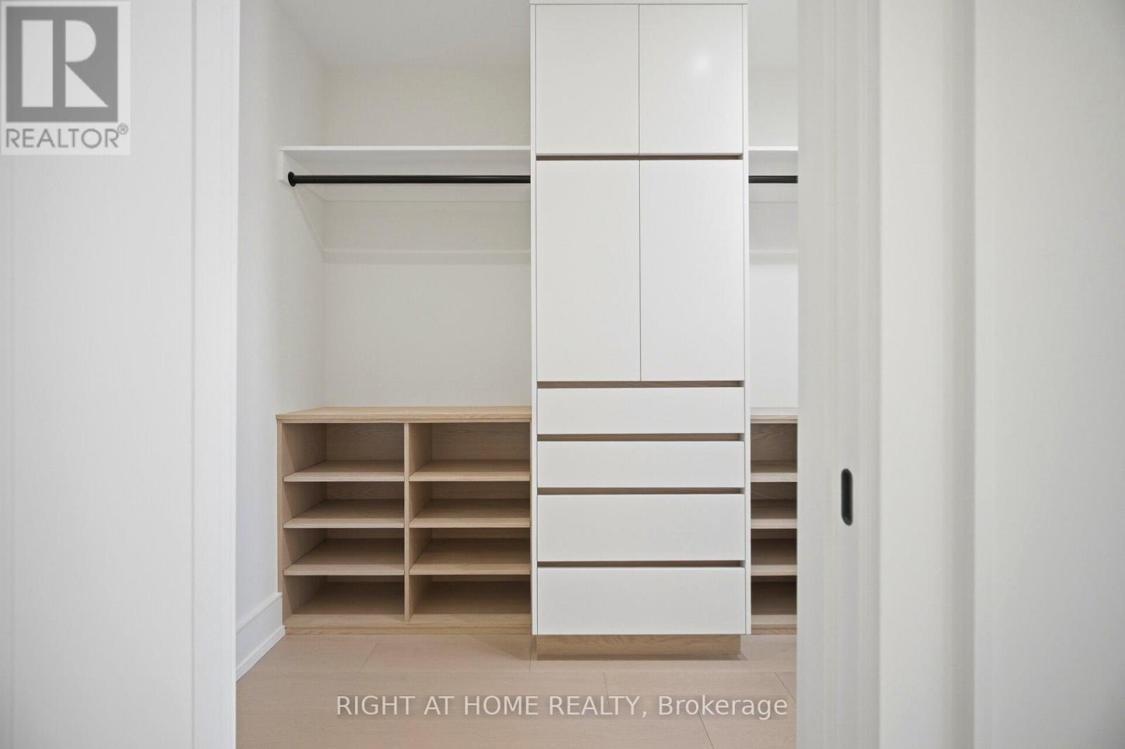 84 Mosley Street, Aurora, Ontario  L4G 1H1 - Photo 34 - N13002254