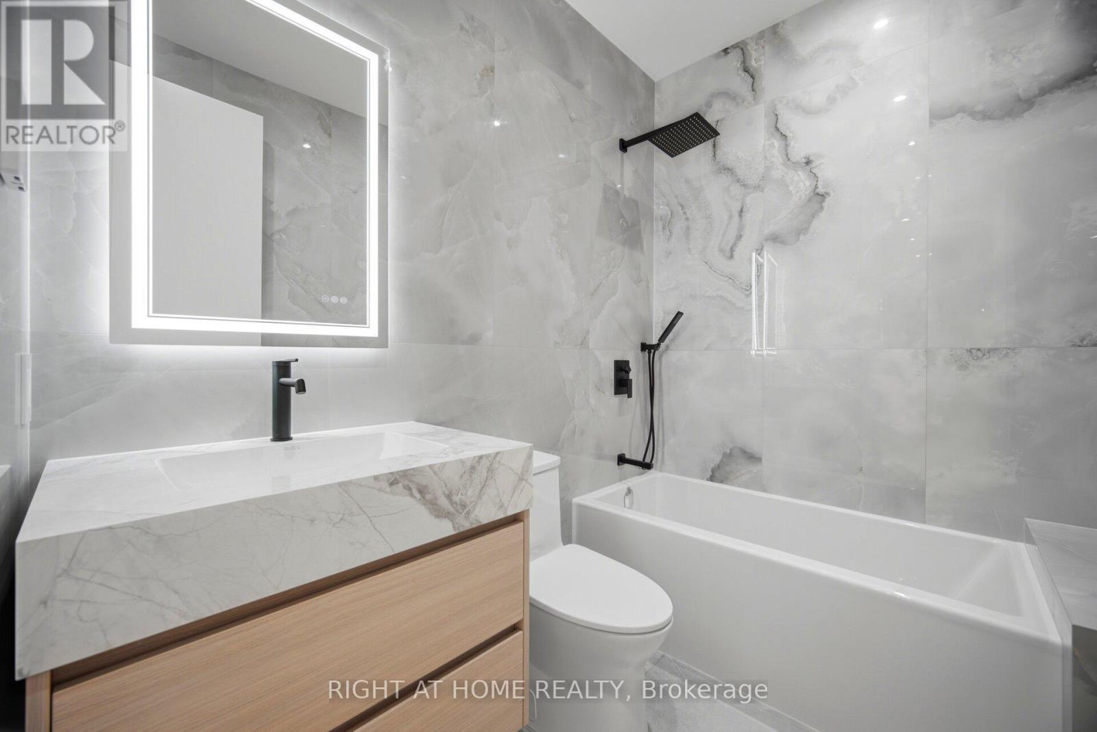 84 Mosley Street, Aurora, Ontario  L4G 1H1 - Photo 44 - N13002254