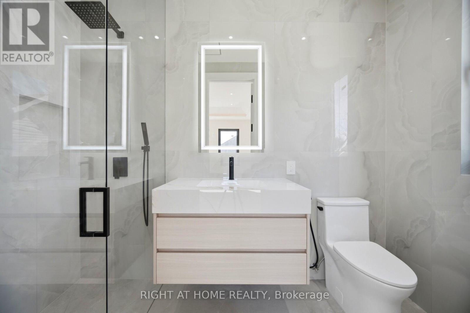 84 Mosley Street, Aurora, Ontario  L4G 1H1 - Photo 41 - N13002254