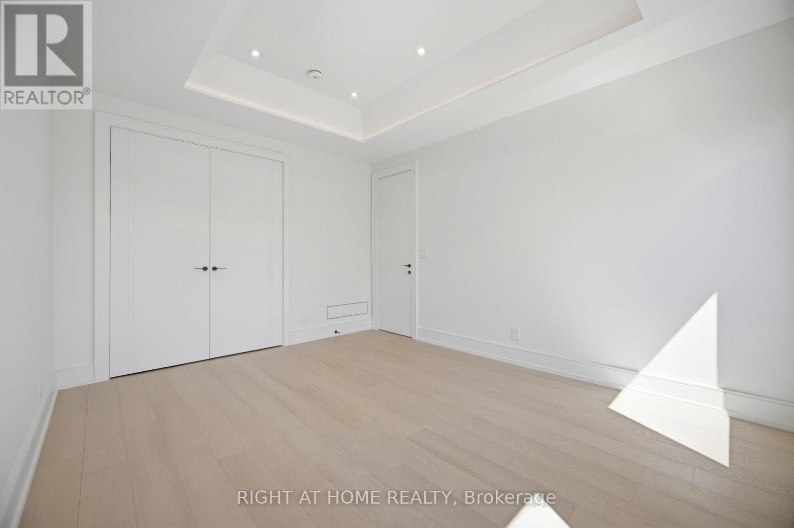 84 Mosley Street, Aurora, Ontario  L4G 1H1 - Photo 43 - N13002254