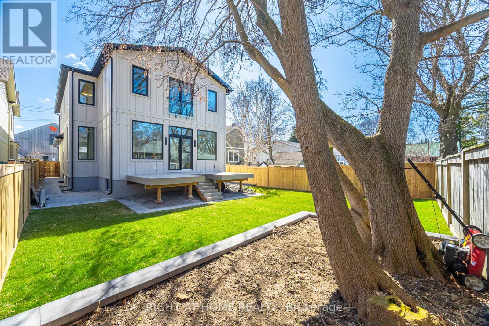 84 Mosley Street, Aurora, Ontario  L4G 1H1 - Photo 49 - N13002254