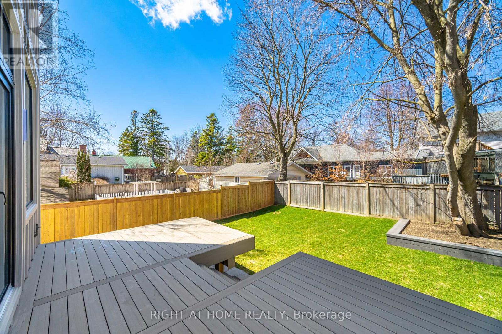 84 Mosley Street, Aurora, Ontario  L4G 1H1 - Photo 47 - N13002254