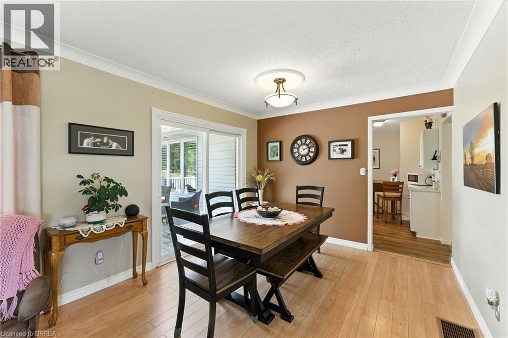 207 Robinson Road, Brantford, Ontario  N3T 5L7 - Photo 7 - 40821335