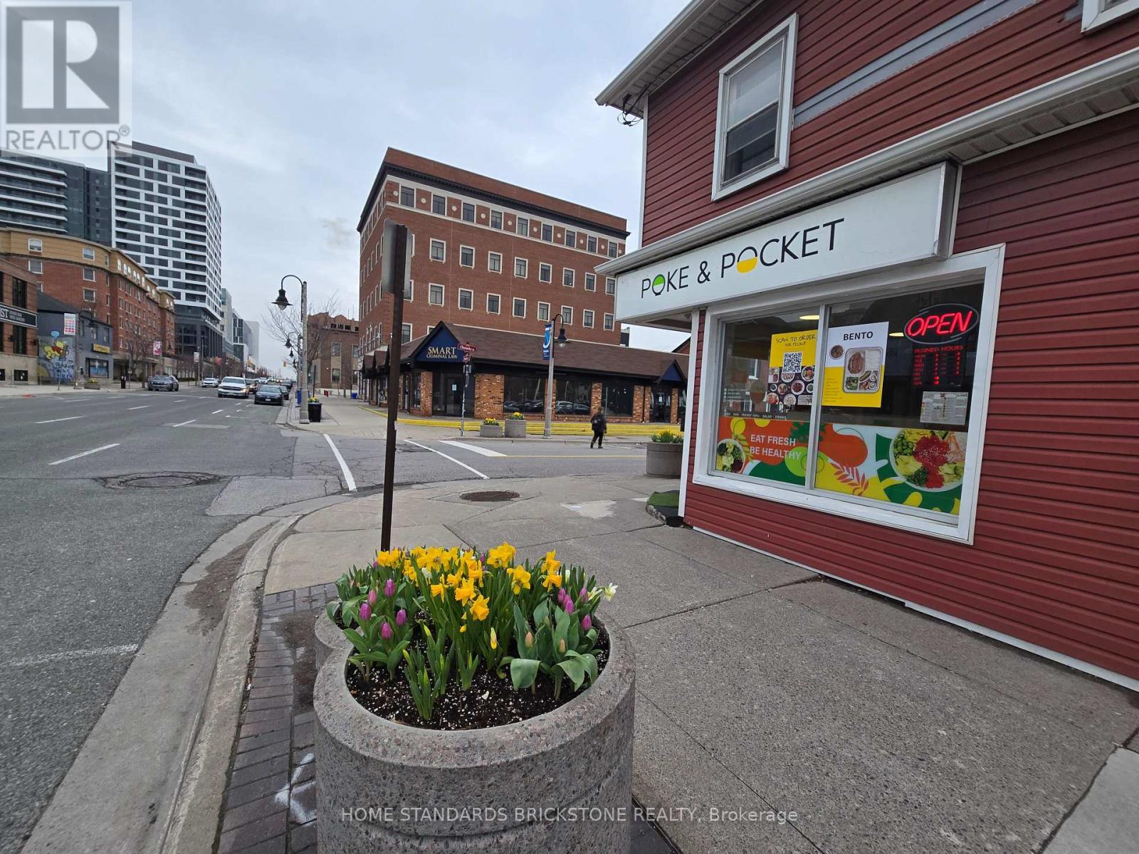 31 Bond Street E, Oshawa, Ontario L1G 1A8 - Photo 4 - E12923228