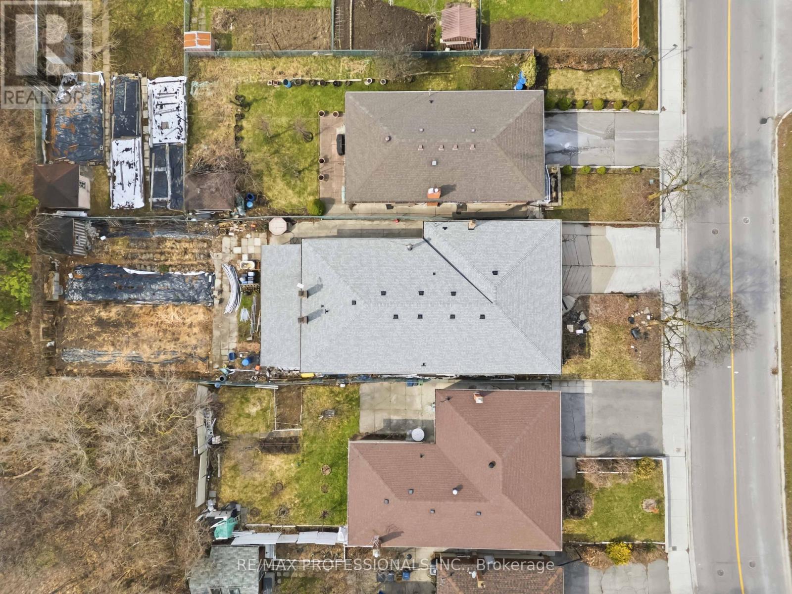 118 Tandridge Crescent, Toronto, Ontario  M9W 5N9 - Photo 21 - W13000780