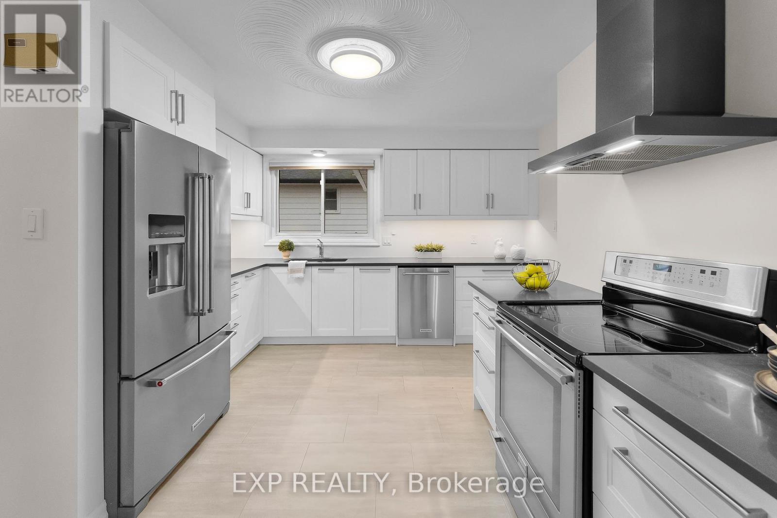 7260 Casey Street, Niagara Falls, Ontario  L2J 3R3 - Photo 4 - X12952438