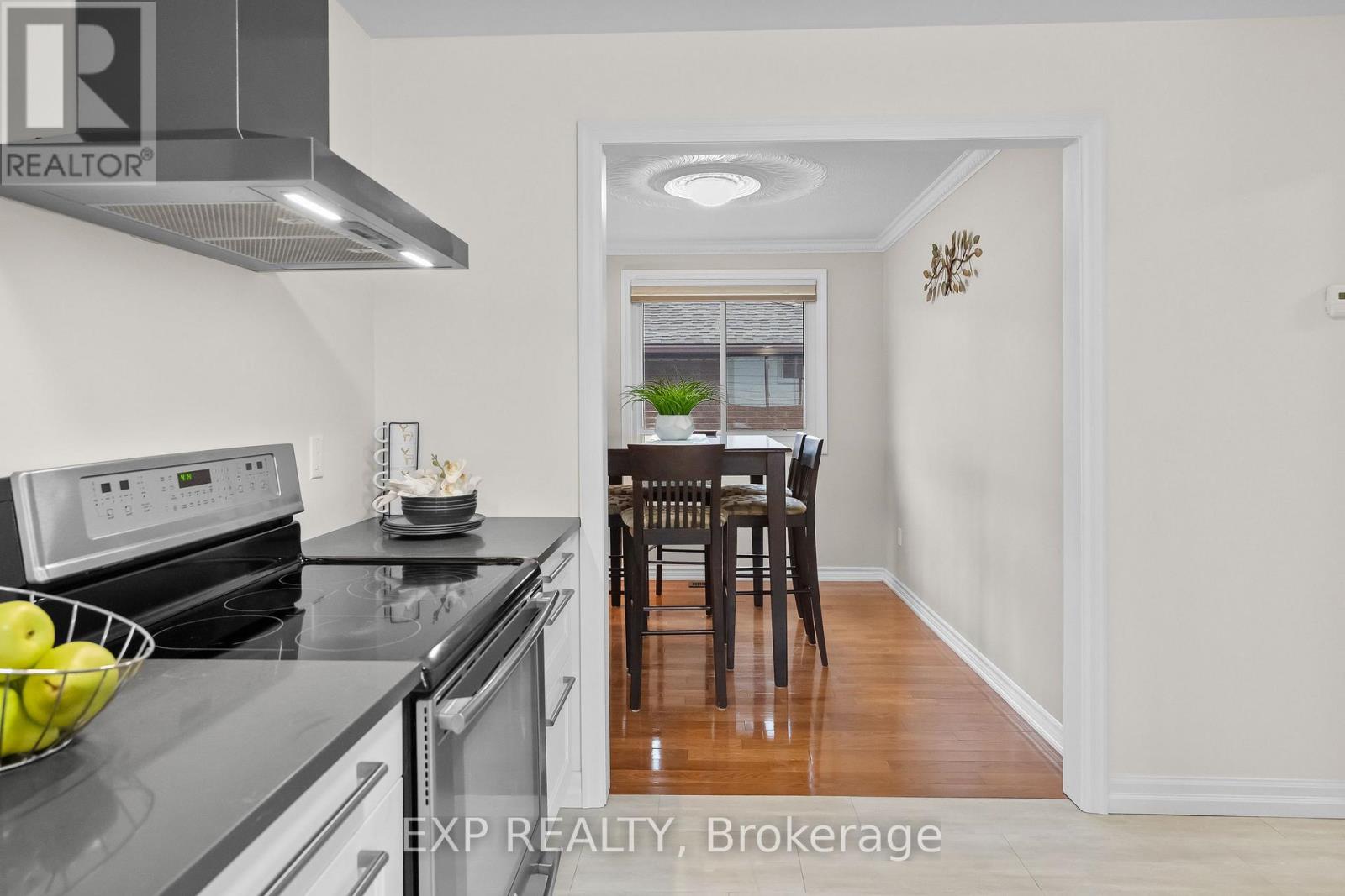 7260 Casey Street, Niagara Falls, Ontario  L2J 3R3 - Photo 7 - X12952438