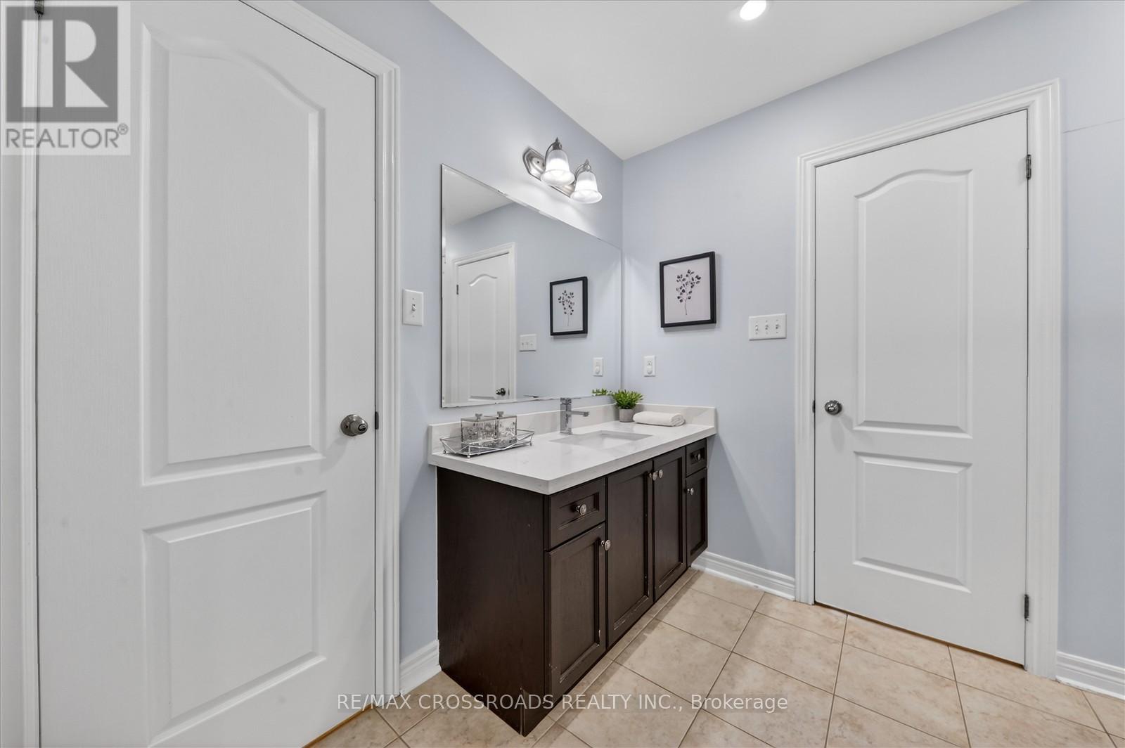 10 Sedore Street, Markham, Ontario  L6E 0K2 - Photo 32 - N12939244