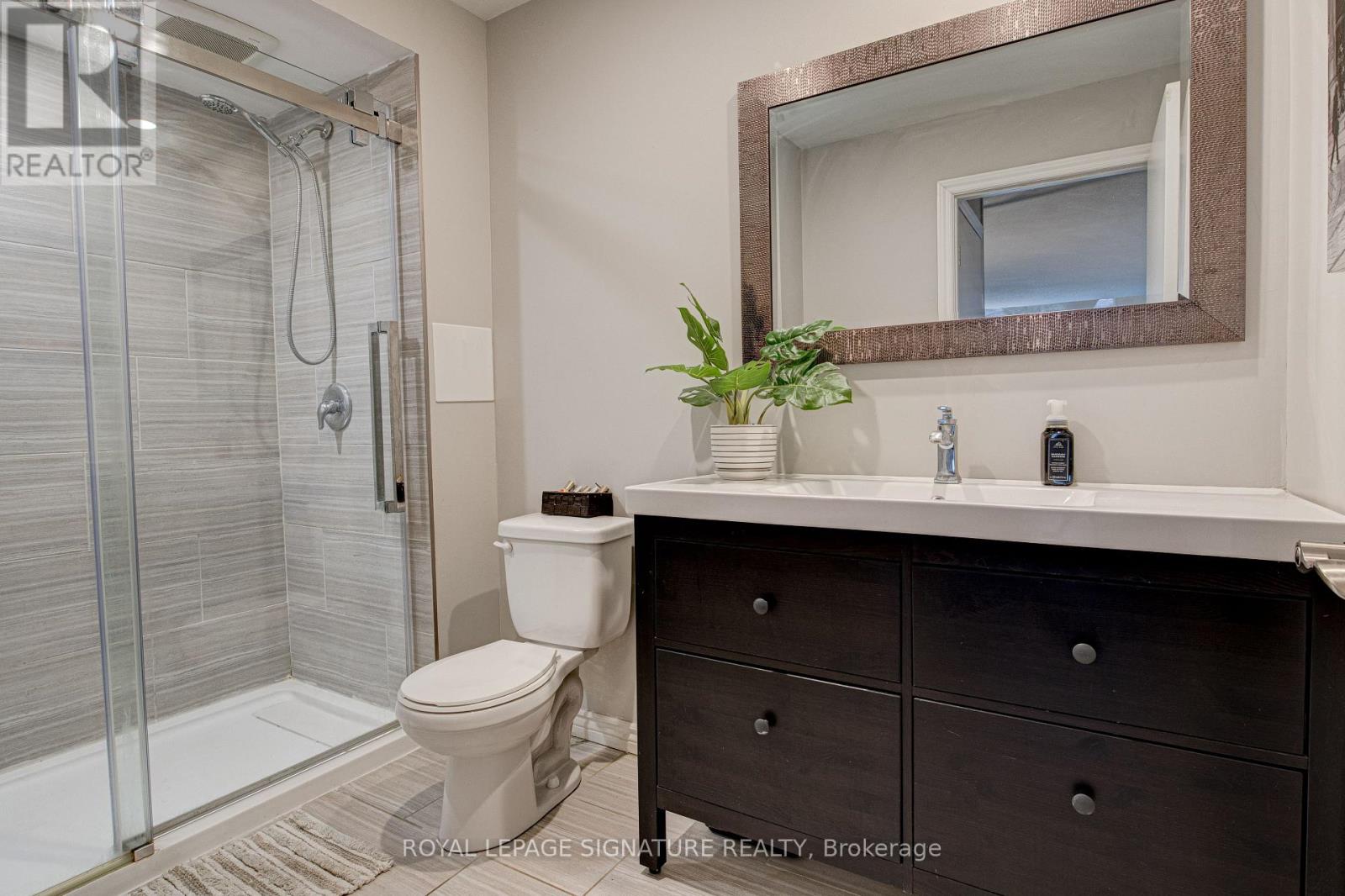 12 - 14 Williamsburg Road, Kitchener, Ontario  N2E 1W1 - Photo 7 - X13004590