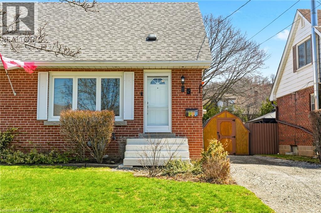 15 Roselle Place, Stoney Creek, Ontario  L8G 1R2 - Photo 3 - 40819734