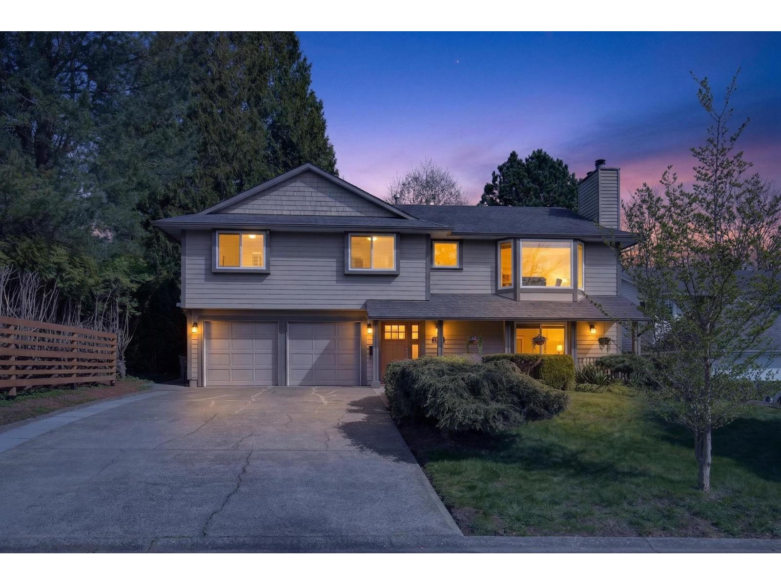 16057 10a Avenue, Surrey, British Columbia V4A 7W8 - Photo 2 - R3111629