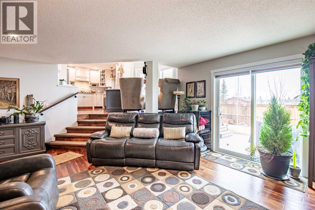 14 Eldridge Crescent, Red Deer, Alberta  T4R 2C9 - Photo 14 - A2301757