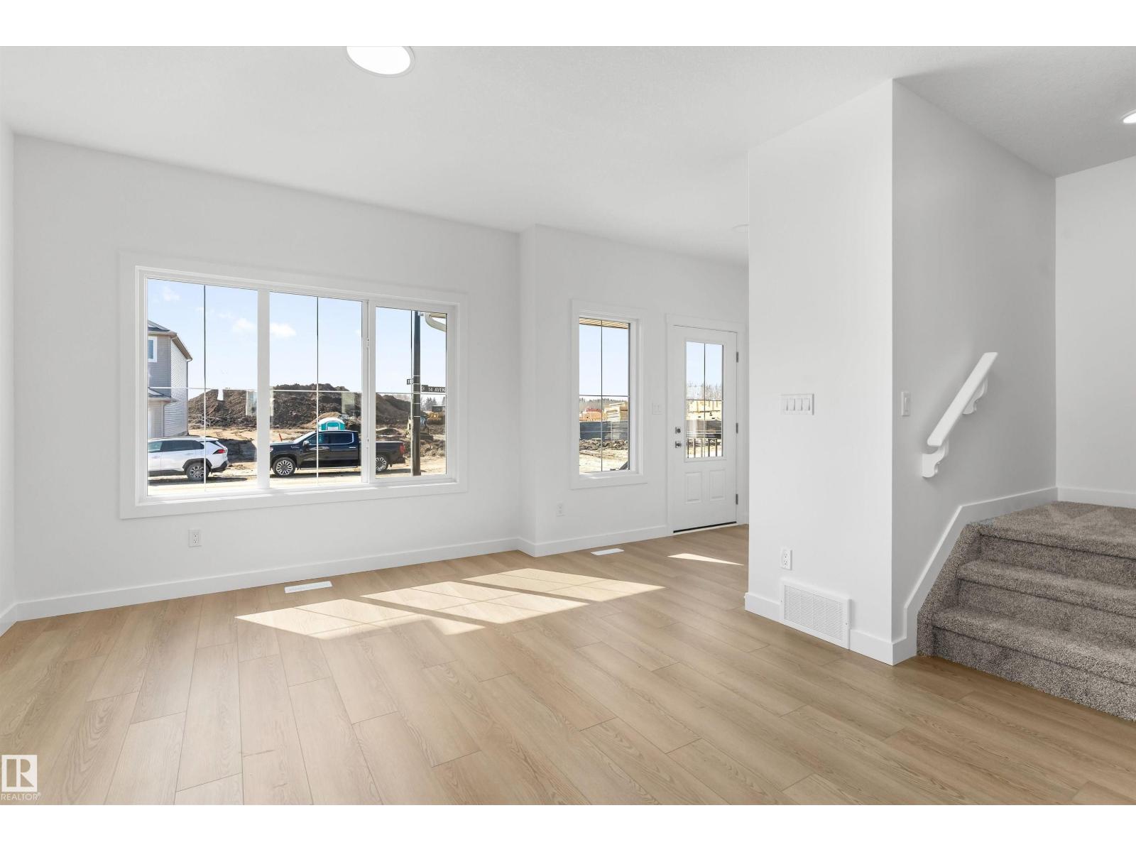 1060 14 Av Nw, Edmonton, Alberta  T6T 2W7 - Photo 6 - E4477234